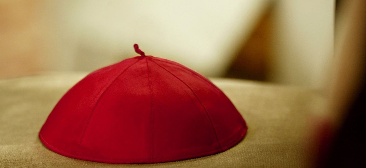 CARDINAL'S ZUCCHETTO FILE PHOTO