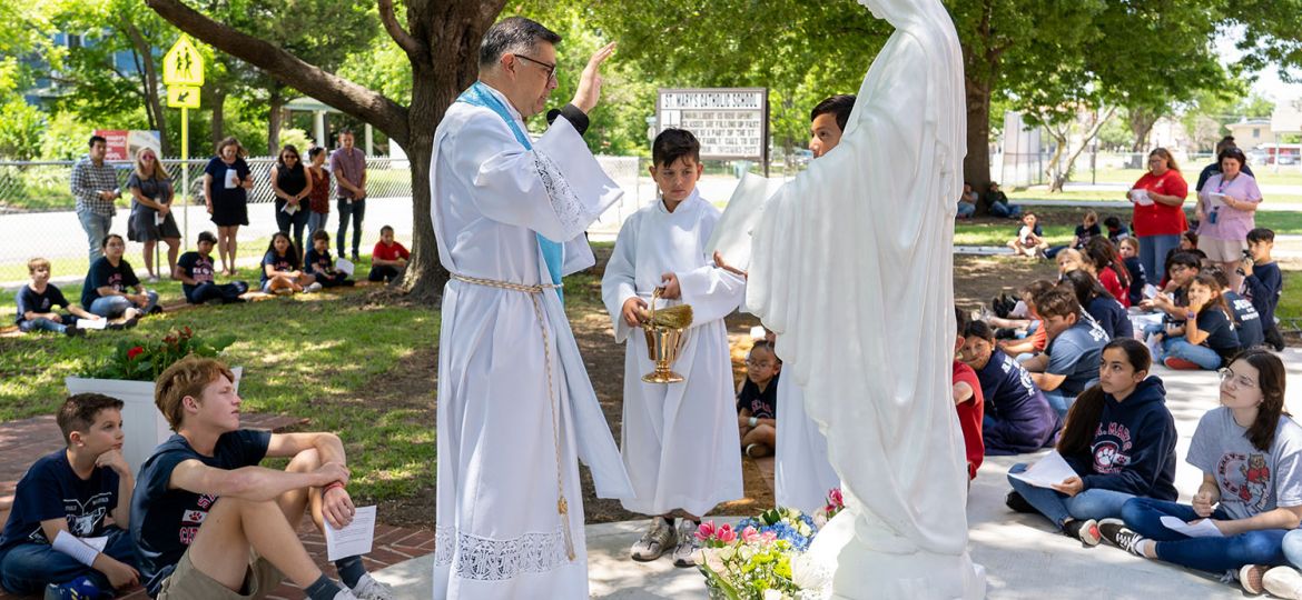 St Mary Sherman Statue-00358