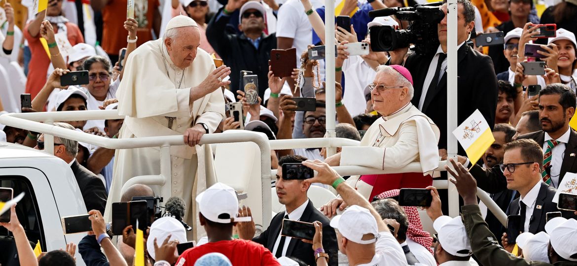 POPE FRANCIS BAHRAIN MASS