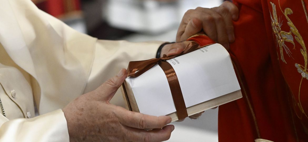 POPE PALLIUM MASS ORTHODOX ARCHBISHOP JOB OF PISIDIA