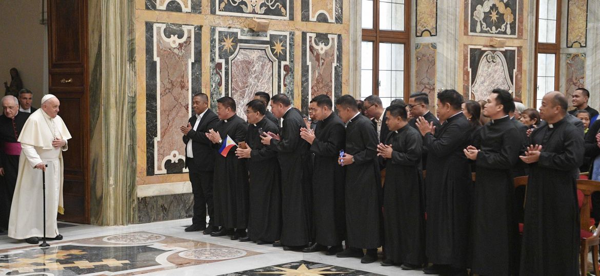 POPE FRANCIS FILIPINO PILGRIMS