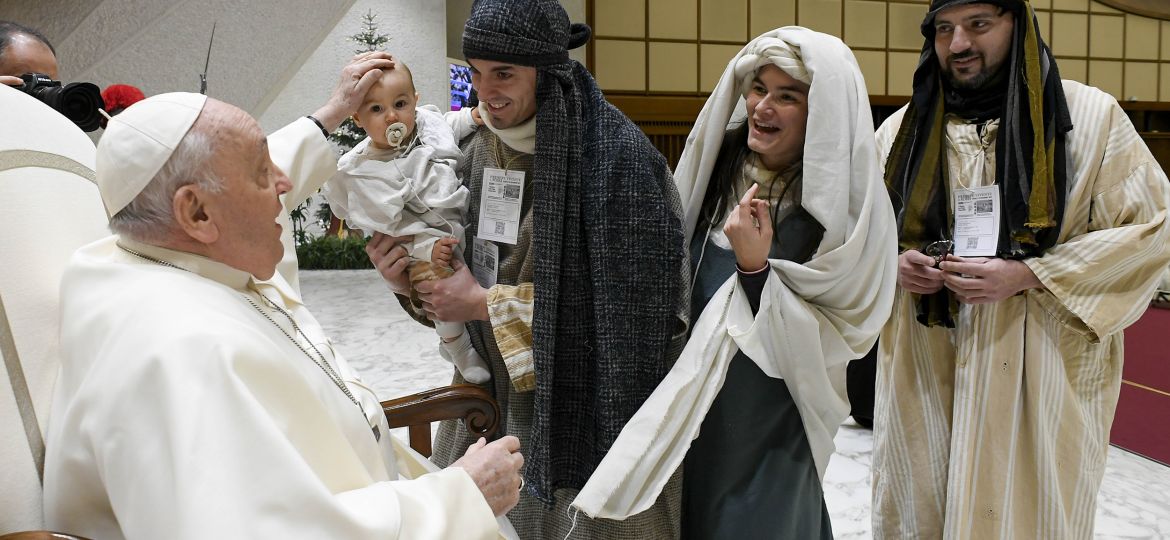 POPE FRANCIS LIVING NATIVITY SCENE