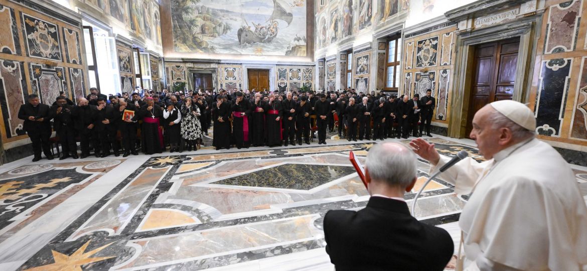 POPE FRANCIS LATIN AMERICAN PRIESTS