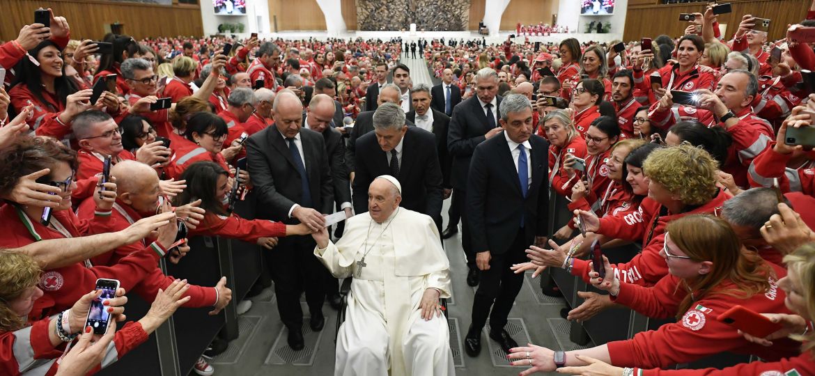 POPE FRANCIS RED CROSS VOLUNTEERS