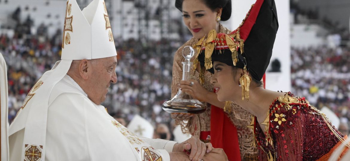 POPE FRANCIS MASS INDONESIA