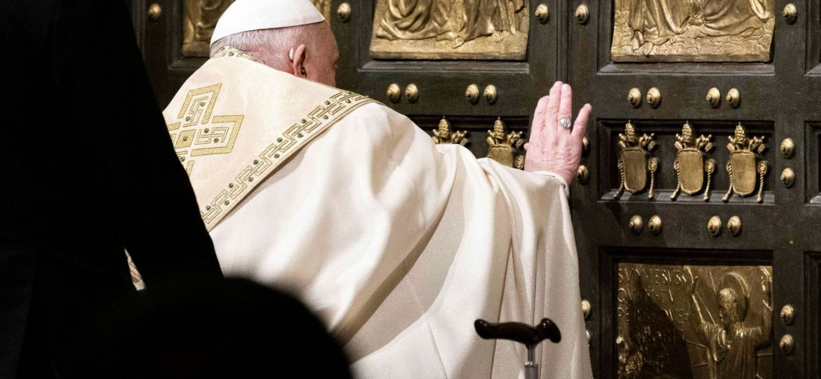 POPE FRANCIS HOLY DOOR ST. PETER'S BASILICA