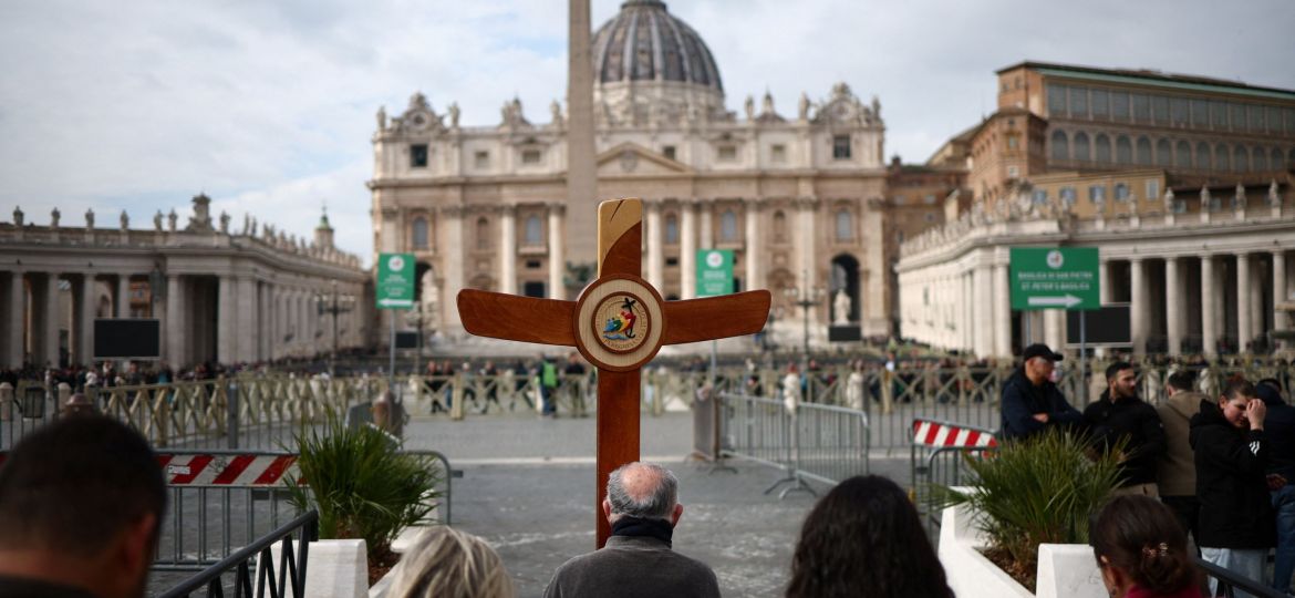 PILGRIM CROSSS JUBILEE VATICAN