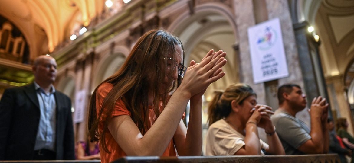 POPE HEALTH PRAYER ARGENTINA MASS