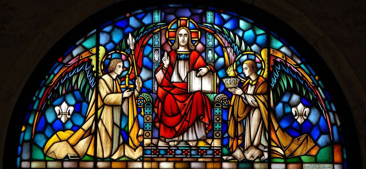 JESUS AS CHRIST THE KING STAINED-GLASS
