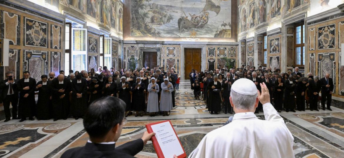 POPE AUDIENCE DE LA SALLE CHRISTIAN BROTHERS