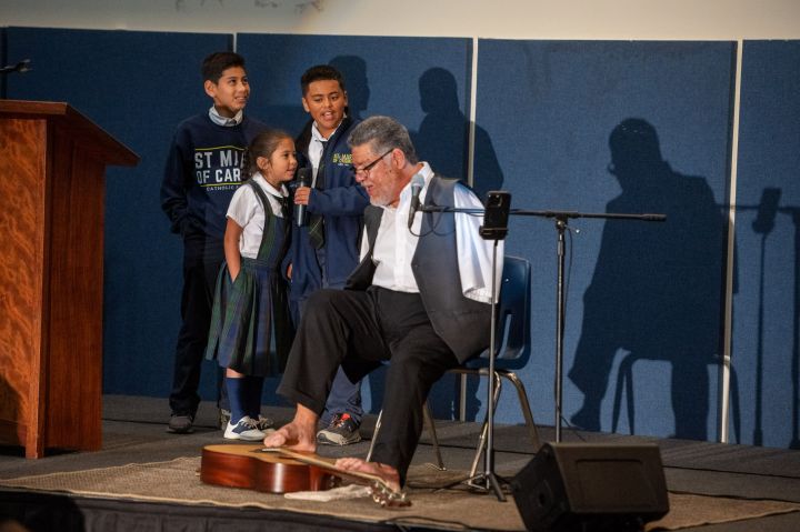 Tony Meléndez trajo música e inspiración a SMC