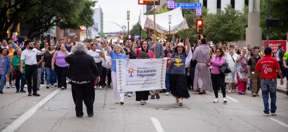 NEP_DowntownDallasProcession_060525-122