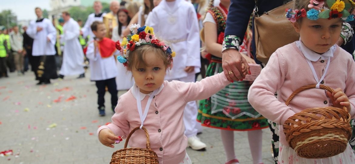 CORPUS CHRISTI PROCESSION POLAND
