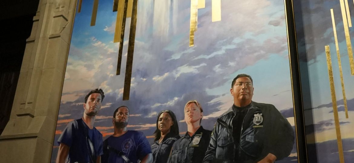 (SPANISH) MURAL IMMIGRANTS ST. PATRICK'S CATHEDRAL NEW YORK CITY
