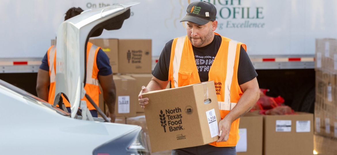 SVdP Senior Food Distribution-11