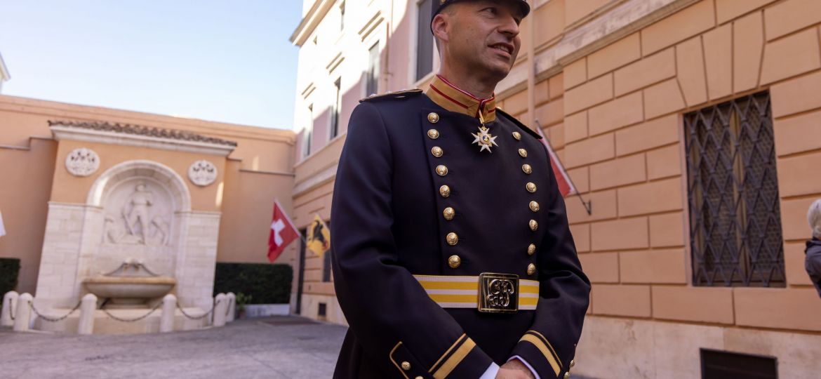 PONTIFICAL SWISS GUARD UNIFORMS