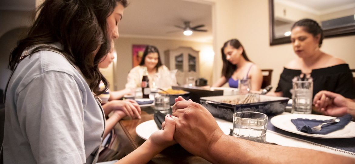 FAMILY DINNER PRAYER