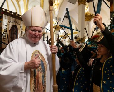 Santa Misa con el Obispo Edward J. Burns como parte de la celebración guadalupana el 11 de Diciembre del 2025 en la Catedral Santuario Nacional de Nuestra Señora de Guadalupe.