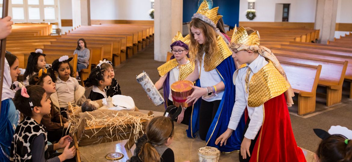 RC_ThreeKingsPlay_MO