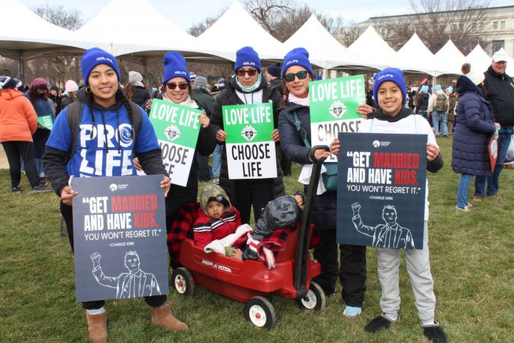 Miles marcharon para celebrar que ‘la vida es un regalo’
