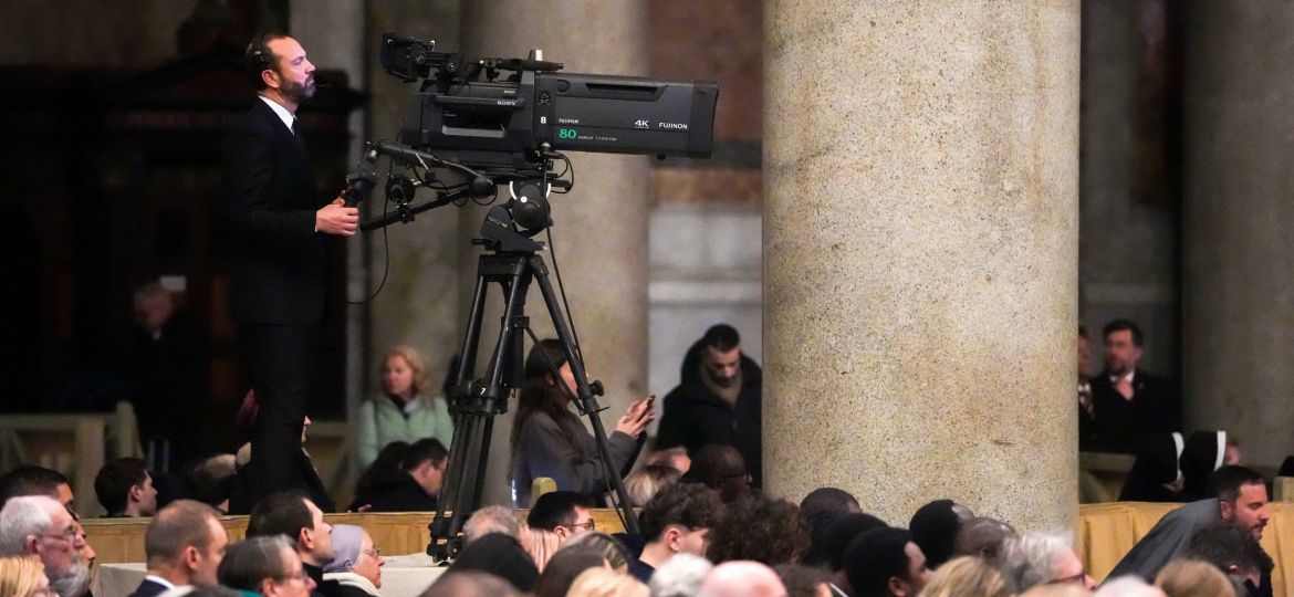 PHOTOGRAPHERS COVERING VESPERS FOR CHRISTIAN UNITY AND POPE LEO XIV