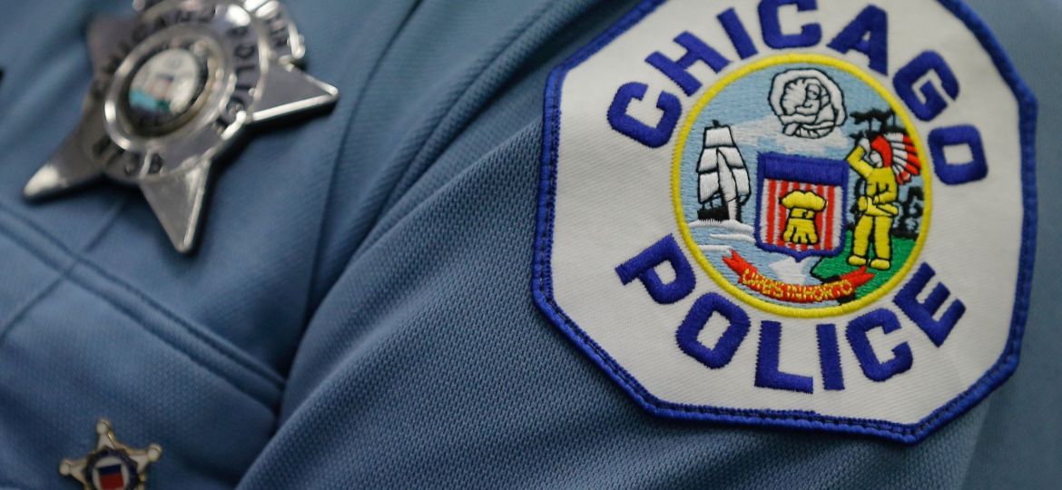 CHICAGO POLICE OFFICER STOCK IMAGE