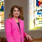 Amalia Macias, recipiente del “Premio del Obispo 2026”, por su servicio en la Parroquia “Santísimo Sacramento” de la Diócesis de Dallas.