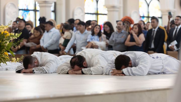 Fiesta y júbilo: más vocaciones cerca del altar