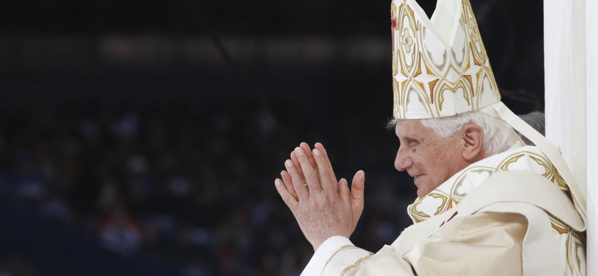2008 FILE POPE CELEBRATES MASS AT YANKEE STADIUM