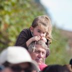 People join in praying the rosary during the Family Rosary Crusade at Civic Center Plaza in San Francisco in mid-October. An estimated 1,500 people attended the annual event, a small fraction of the 550,000 who thronged to Golden Gate Park when Father Patrick Peyton inaugurated the event 50 years ago. (CNS photo/Jose Luis Aguirre, Catholic San Francisco) (Oct. 26, 2011) See ROSARY CRUSADES Oct. 26, 2011.