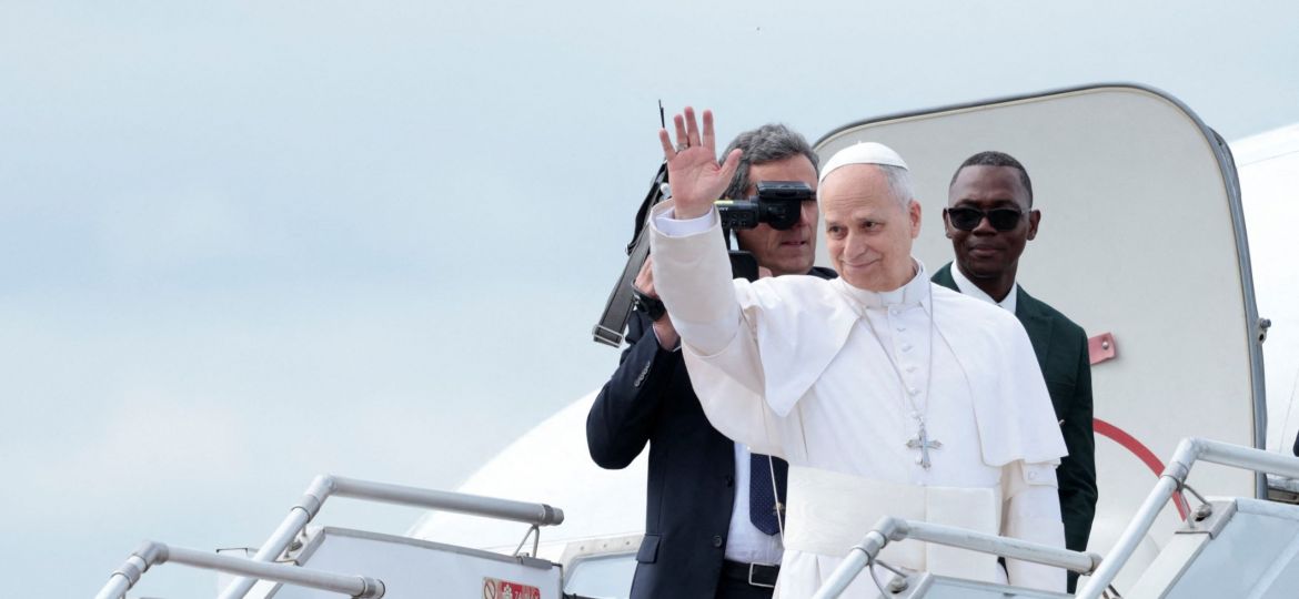 POPE LEO CAMEROON PLANE
