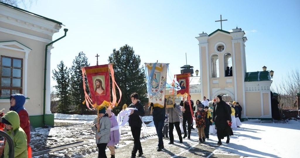 SIBERIAN PARISH COMMUNITY