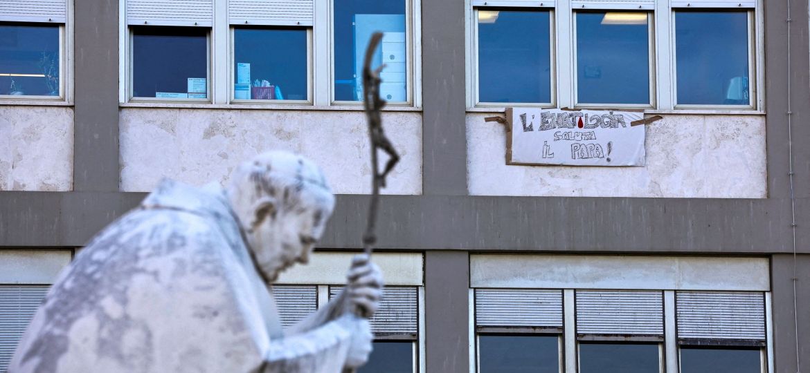 STATUE ST. JOHN PAUL II POPE LEO ROME HOSPITAL LUNG SURGERY